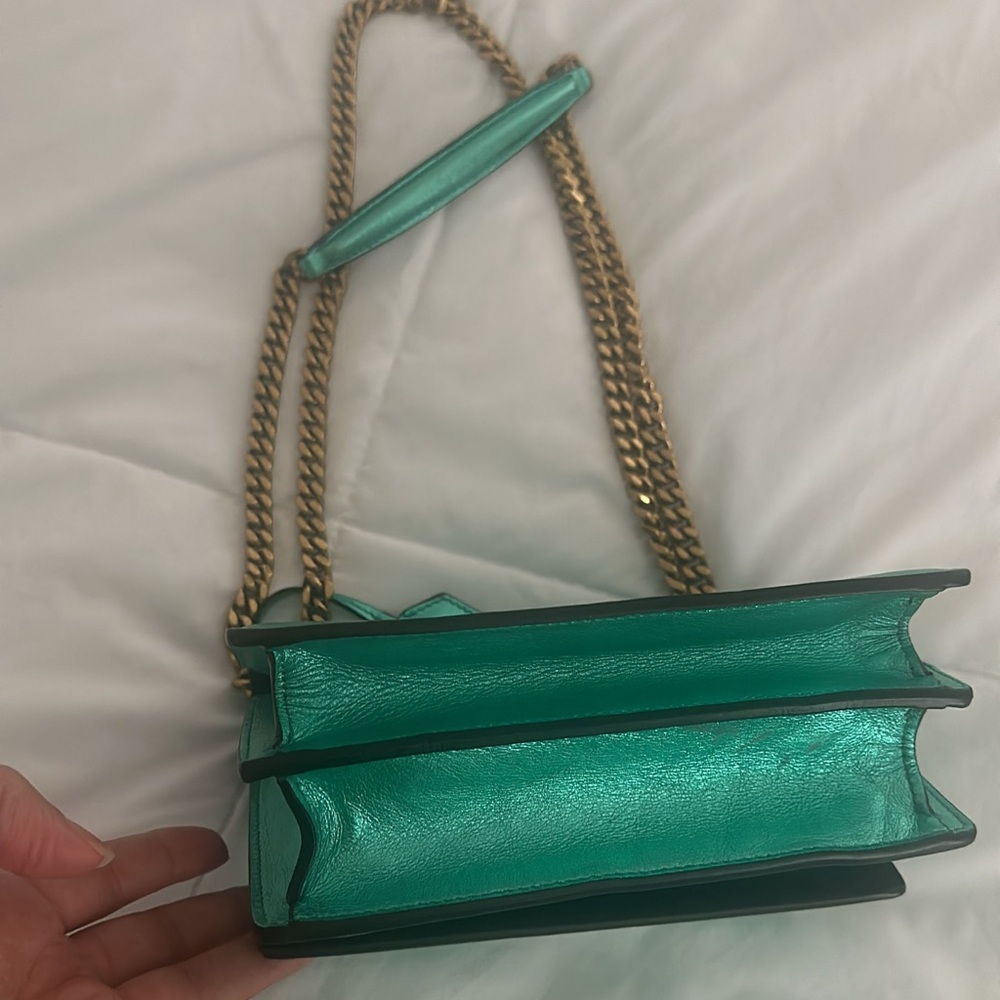 Saint Laurent Metallic Monogram Sunset Bag - Picture 15 of 16